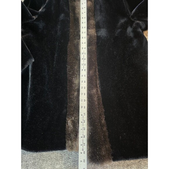 Coat Womens Luxury Black Fur Velvet Mink Horn Buttons Wheeling Size Large Vtg - Picture 9 of 9